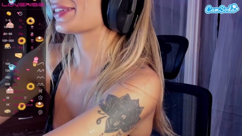 lyannaa CamSoda 20-04-2023